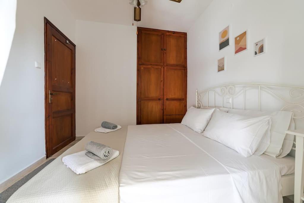 Seaside Escape Apartment Saronida Buitenkant foto
